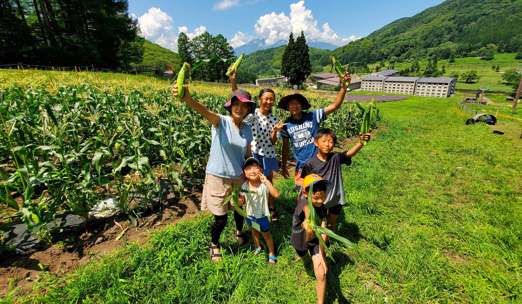 タングラムもろこし村